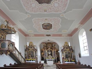 Kirche St. Lucia und St. Ottilia in Megesheim